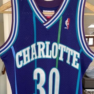 Mitchell & Ness Charlotte Hornet Jersey Size XS